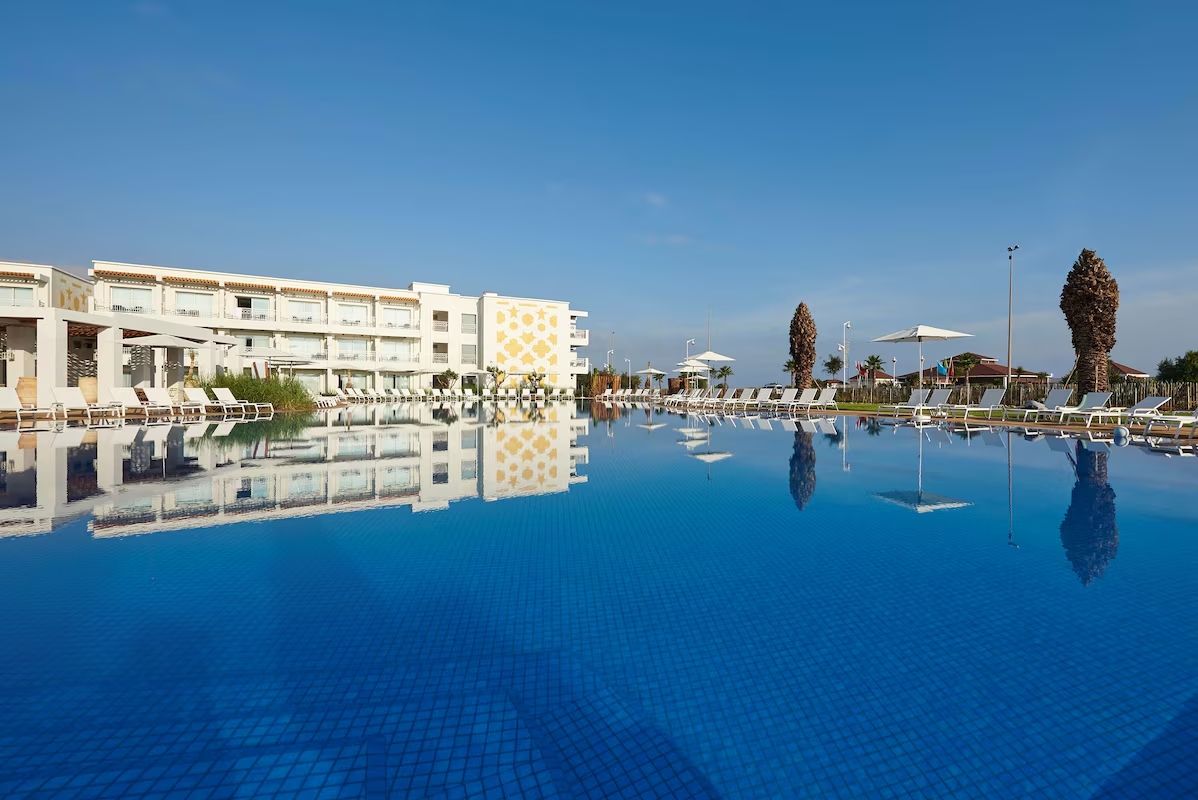 Hotel Pool